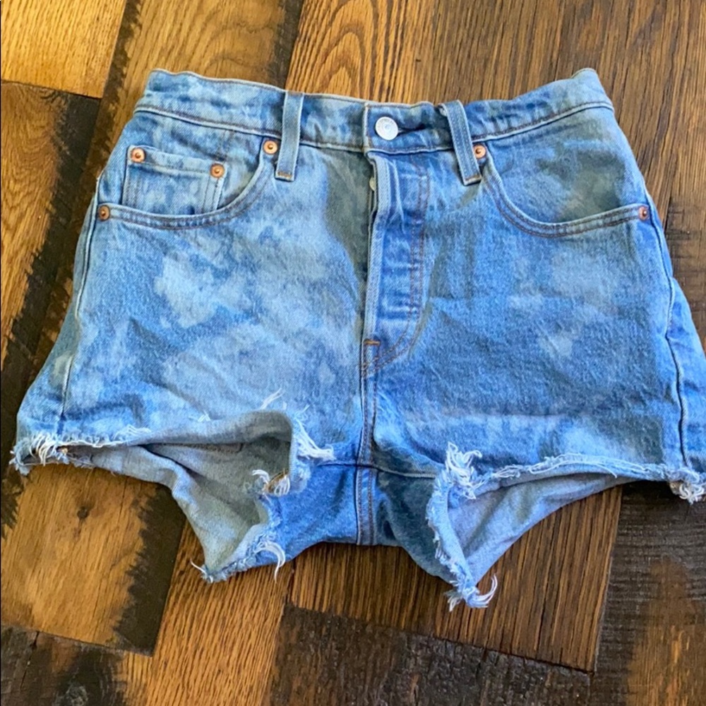 Levi’s rare jive nebula 501 high rise shorts.
